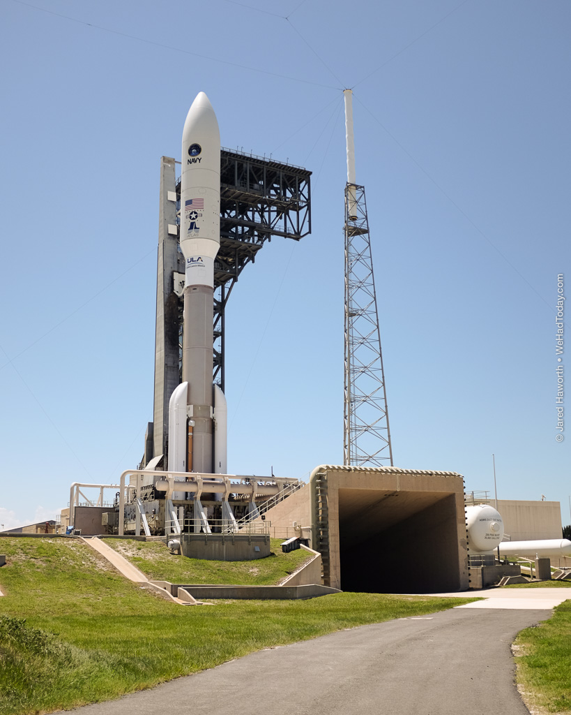 The biggest, most powerful variant of the Atlas V, the 551 uses a five meter fairing and five solid rocket boosters.