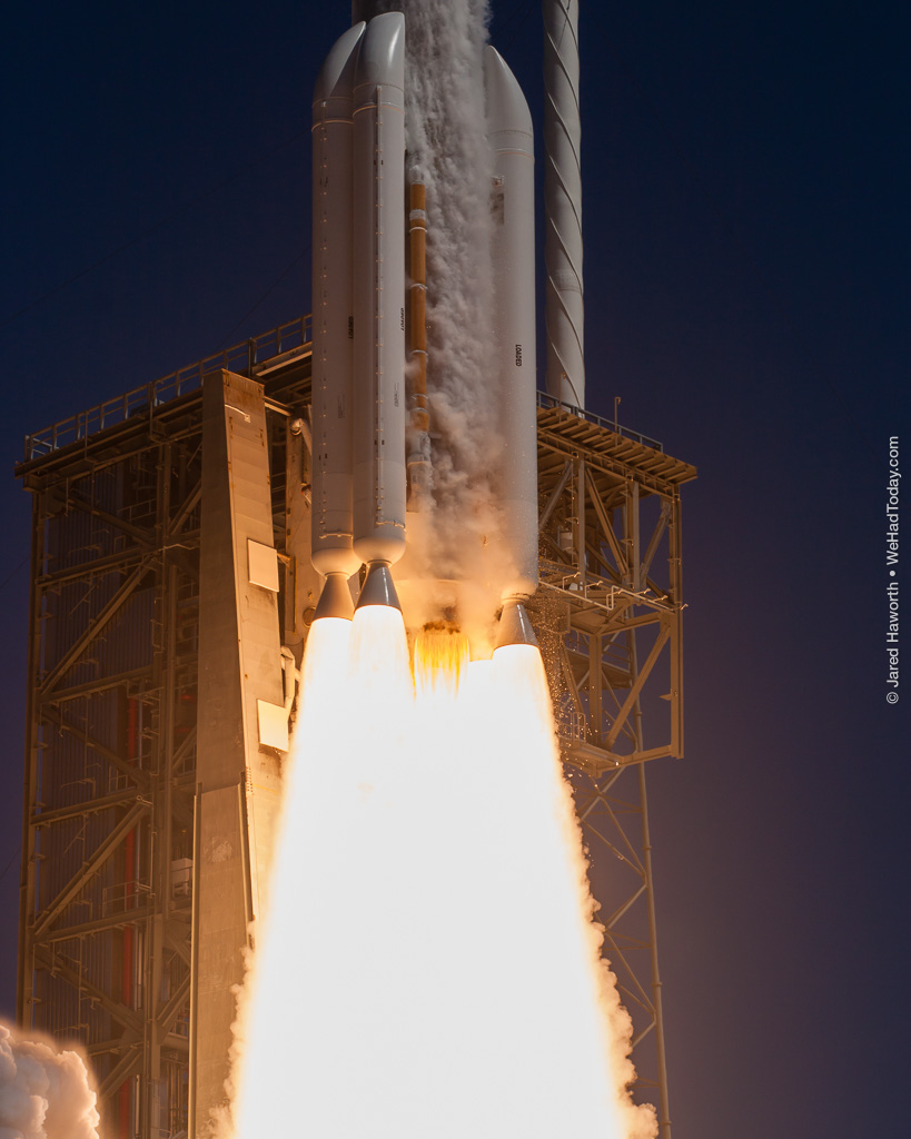 The five AJ-60A solid rocket boosters add their extreme kick to the RD-180 main engine to deliver the heaviest payloads to orbit.